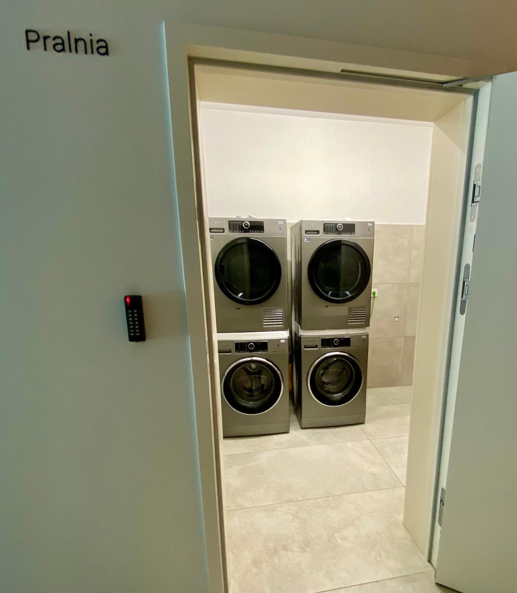 Nautic Park Apartamenty 달로브코 외부 사진